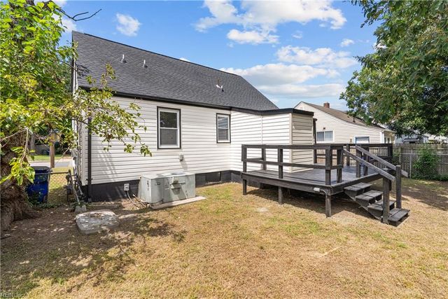 9222 Phillip AVE, Norfolk, VA 23503