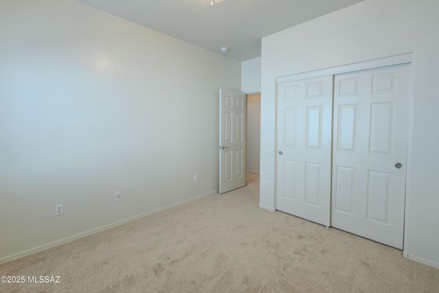 785 W Calle Valenciana, Sahuarita, AZ 85629