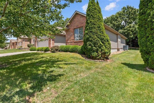 3355 S Wood Avenue, Independence, MO 64057