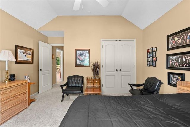 3355 S Wood Avenue, Independence, MO 64057