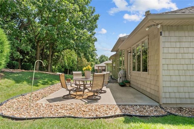 3355 S Wood Avenue, Independence, MO 64057