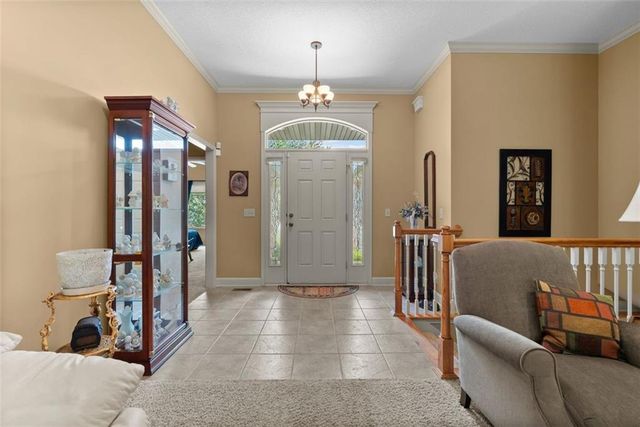 3355 S Wood Avenue, Independence, MO 64057