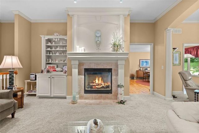 3355 S Wood Avenue, Independence, MO 64057