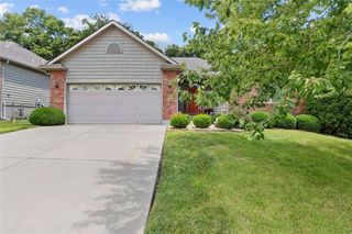3355 S Wood Avenue, Independence, MO 64057