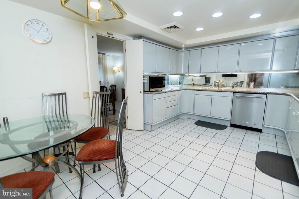 100 BREYER DR #5-Q, ELKINS PARK, PA 19027 — photo 5