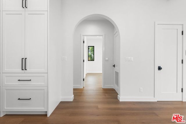 930 Lincoln Boulevard B, Santa Monica, CA 90403