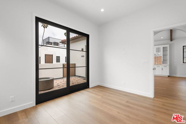 930 Lincoln Boulevard B, Santa Monica, CA 90403