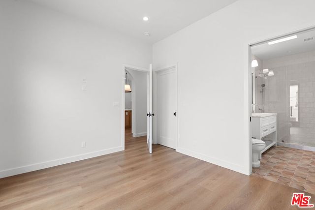 930 Lincoln Boulevard B, Santa Monica, CA 90403