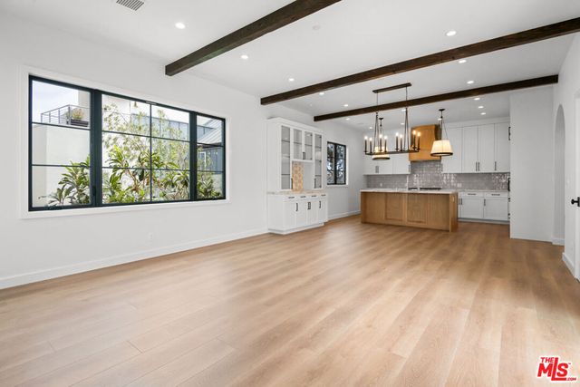 930 Lincoln Boulevard B, Santa Monica, CA 90403