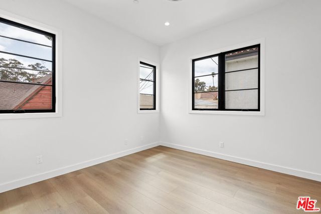 930 Lincoln Boulevard B, Santa Monica, CA 90403