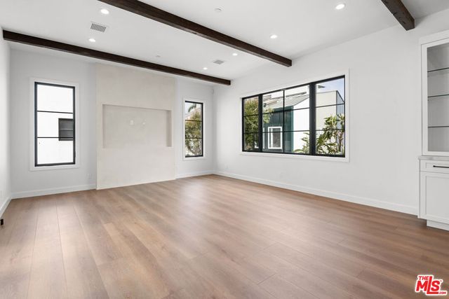 930 Lincoln Boulevard B, Santa Monica, CA 90403