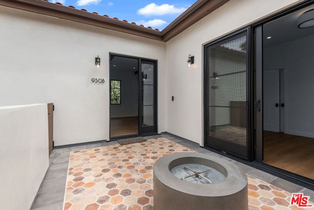 930 Lincoln Boulevard B, Santa Monica, CA 90403
