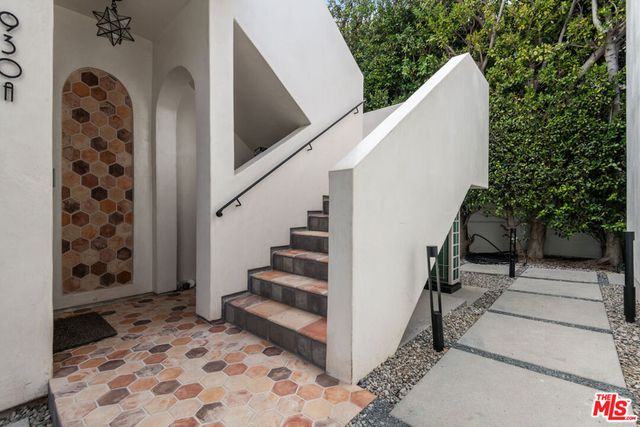 930 Lincoln Boulevard B, Santa Monica, CA 90403