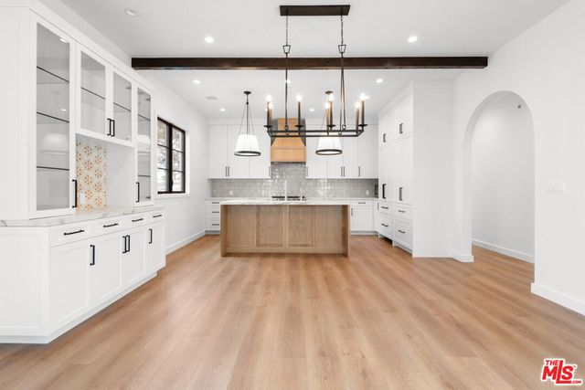 930 Lincoln Boulevard B, Santa Monica, CA 90403
