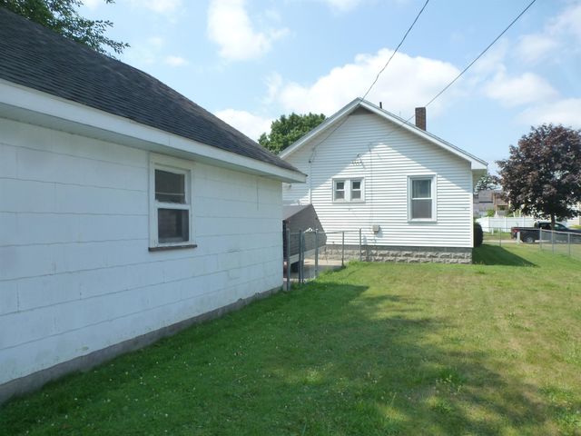 705 Stanton Street, Bay City, MI 48708