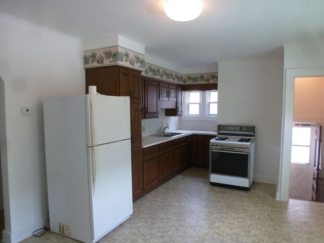 705 Stanton Street, Bay City, MI 48708