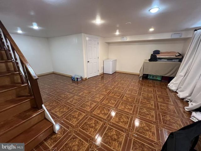 2413 VISTA ST, Philadelphia, PA 19152