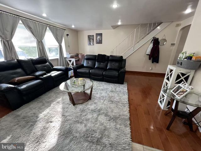 2413 VISTA ST, Philadelphia, PA 19152