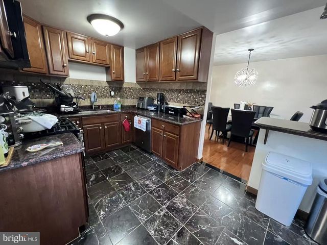 2413 VISTA ST, Philadelphia, PA 19152