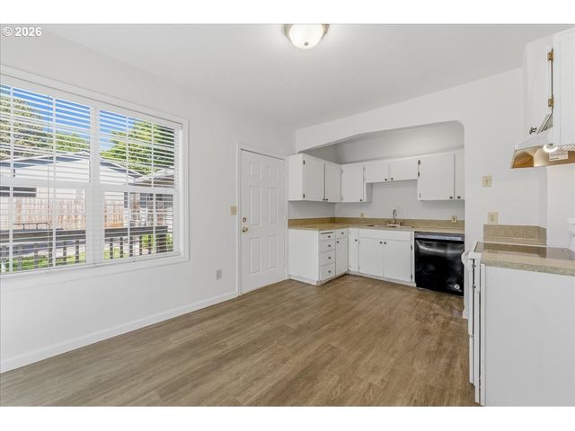 2242 C St, Forest Grove, OR 97116