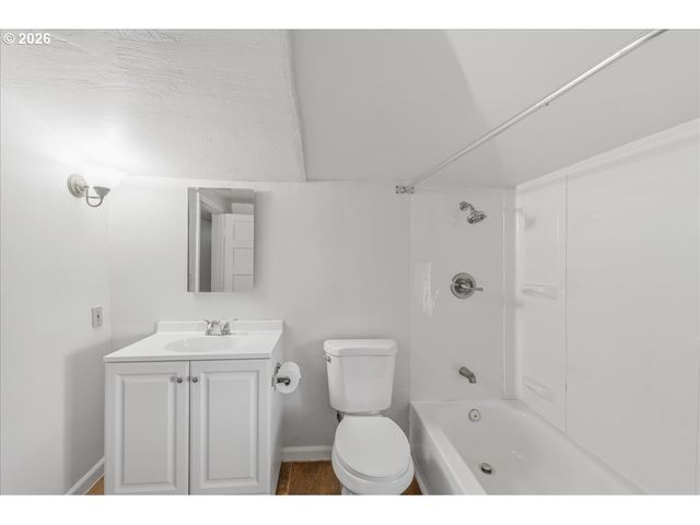 2242 C St, Forest Grove, OR 97116