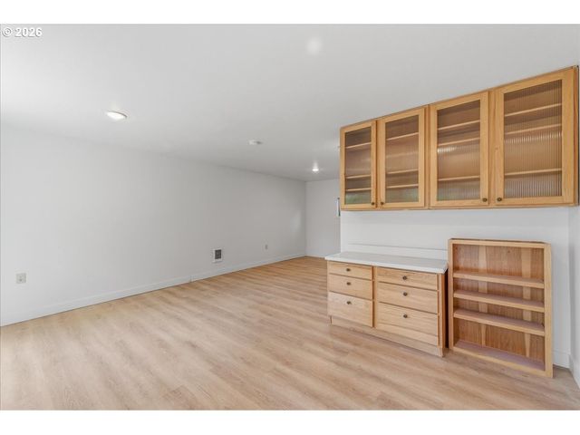 2242 C St, Forest Grove, OR 97116