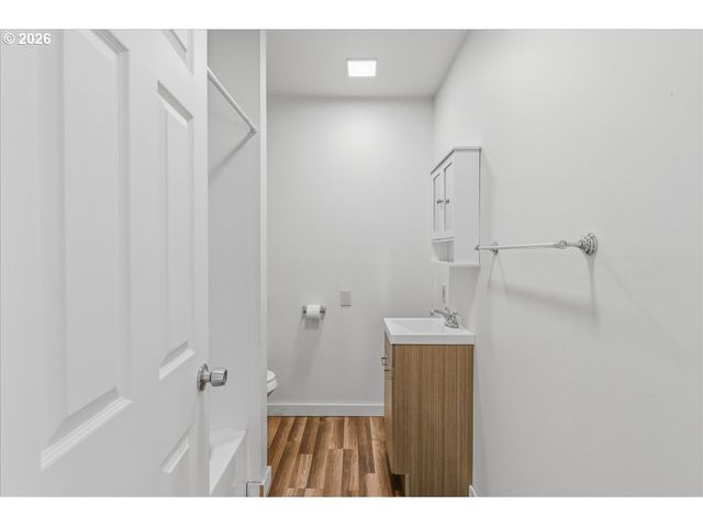 2242 C St, Forest Grove, OR 97116