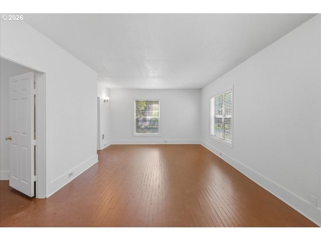 2242 C St, Forest Grove, OR 97116