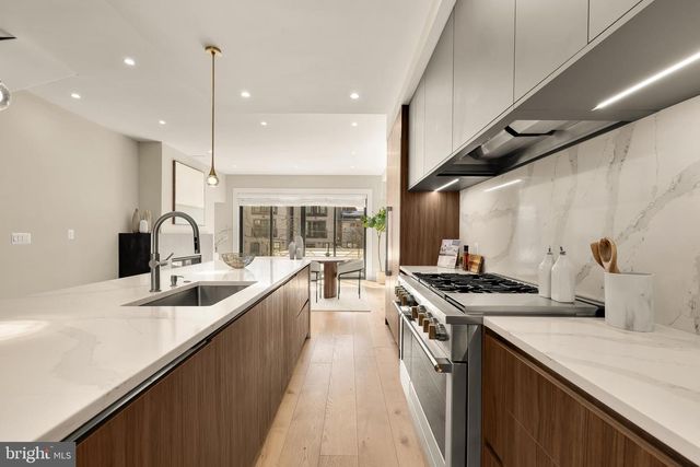 3726 R ST NW, Washington, DC 20007