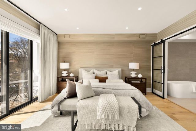 3726 R ST NW, Washington, DC 20007