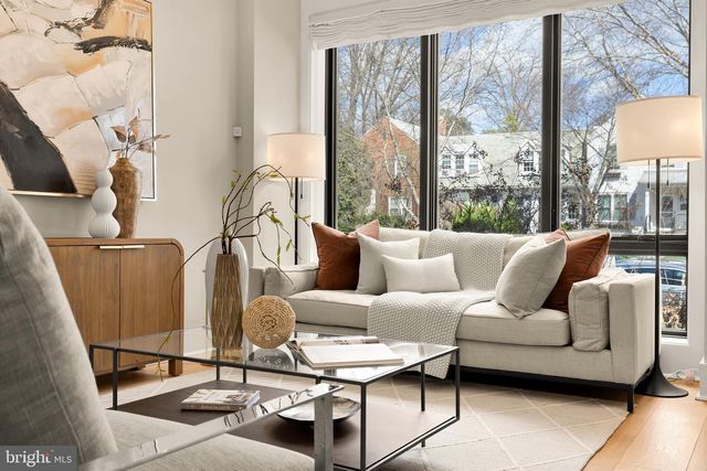 3726 R ST NW, Washington, DC 20007