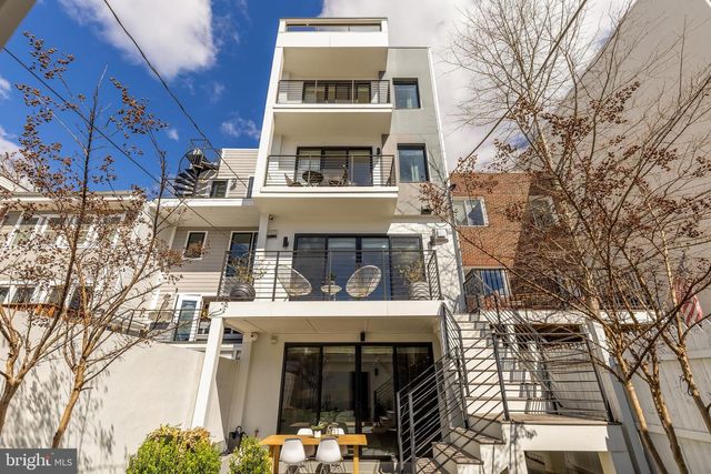 3726 R ST NW, Washington, DC 20007