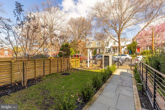 3726 R ST NW, Washington, DC 20007