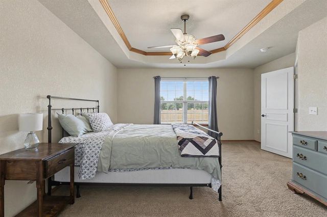 1125 S Oakey Drive, Mustang, OK 73064
