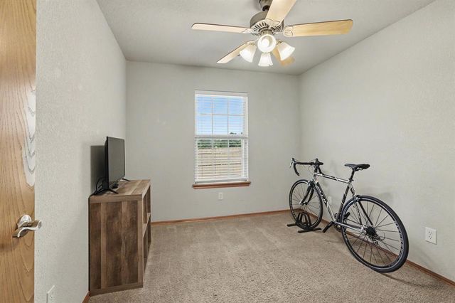 1125 S Oakey Drive, Mustang, OK 73064