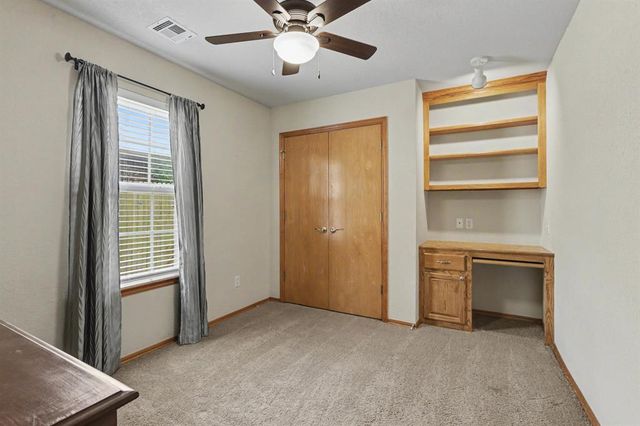 1125 S Oakey Drive, Mustang, OK 73064