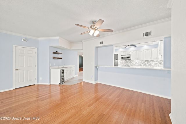 905 N Harbor City Boulevard 303, Melbourne, FL 32935