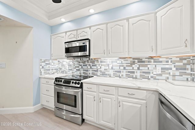 905 N Harbor City Boulevard 303, Melbourne, FL 32935