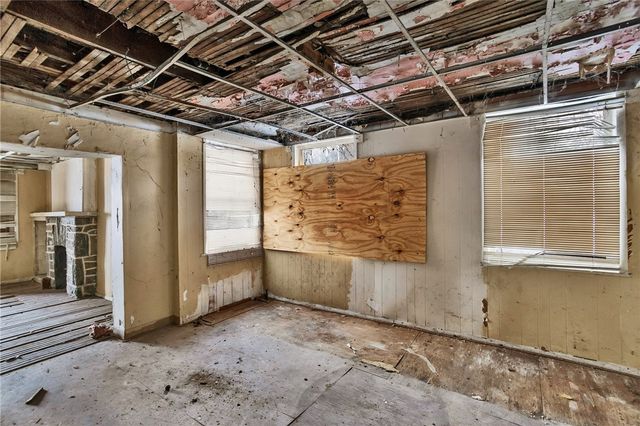 1842 Montier St, Wilkinsburg, PA 15221