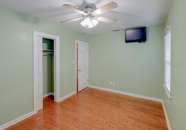 2576 17TH AVENUE N, St Petersburg, FL 33713