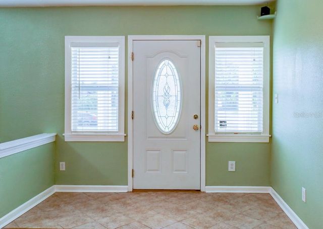 2576 17TH AVENUE N, St Petersburg, FL 33713