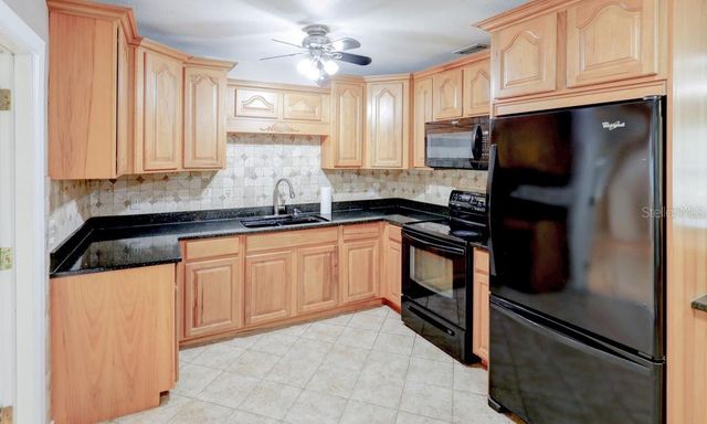 2576 17TH AVENUE N, St Petersburg, FL 33713