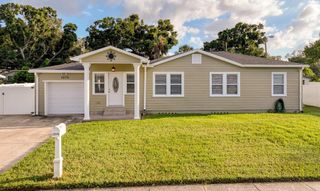 2576 17TH AVENUE N, St Petersburg, FL 33713