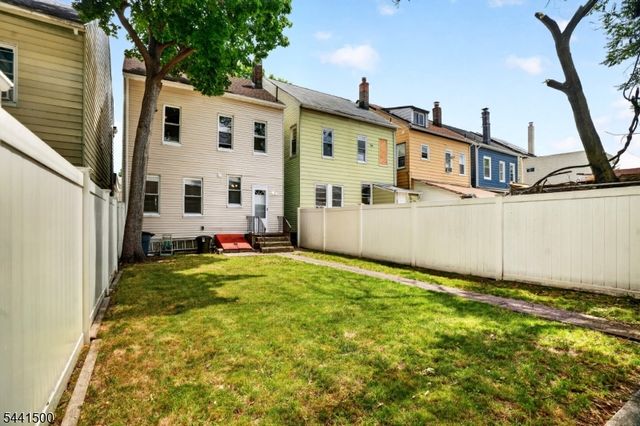 630 Madison Ave, Paterson City, NJ 07514