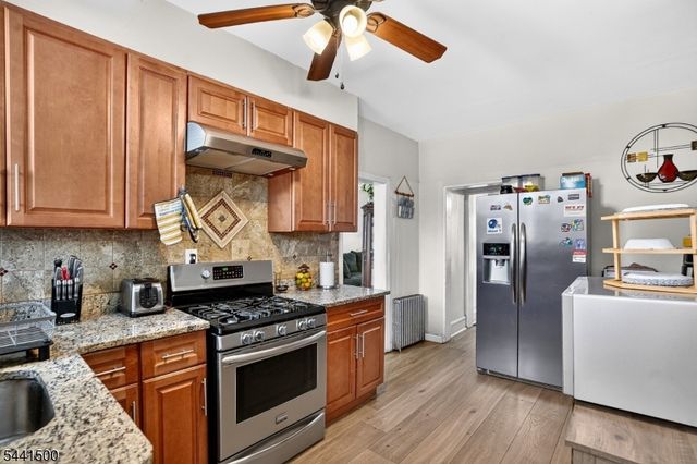 630 Madison Ave, Paterson City, NJ 07514