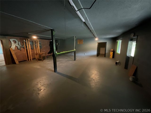2532 Highway 82 N, Salina, OK 74365