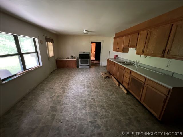 2532 Highway 82 N, Salina, OK 74365