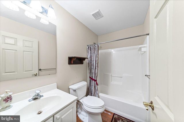 418 E GLENVIEW DR, West Grove, PA 19390