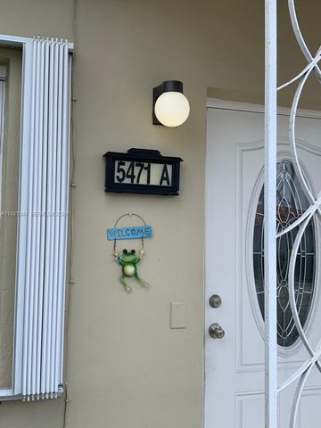 5471 W 1st Ave B, Hialeah, FL 33012