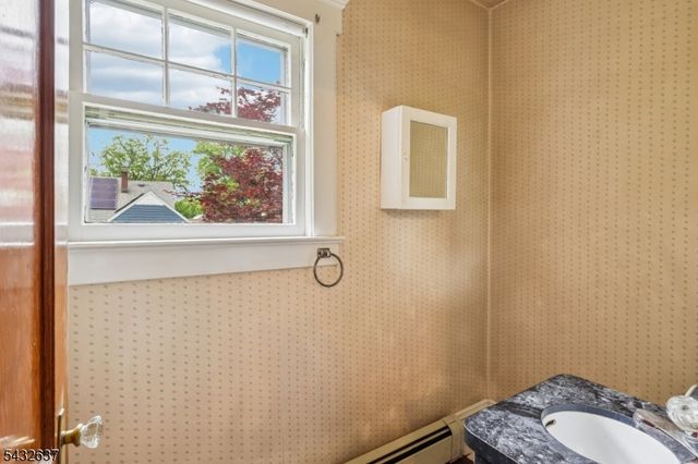 326 Thompson Ave, Roselle Boro, NJ 07203